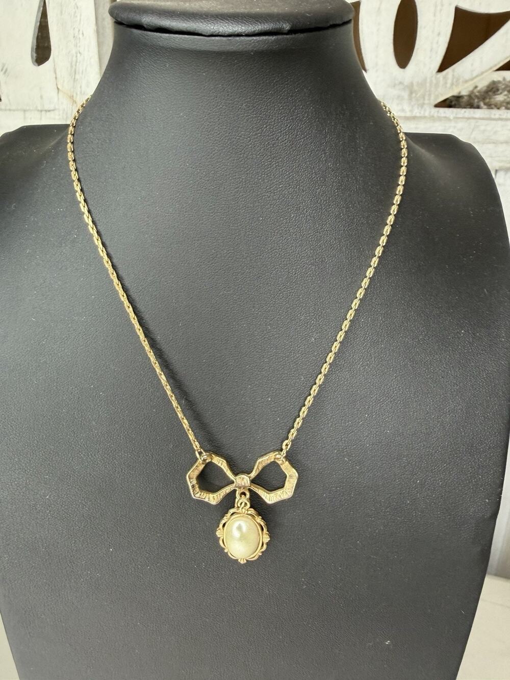 Vintage Pearl Bow Necklace Gold Statement Whimsy Dainty Whimsigoth